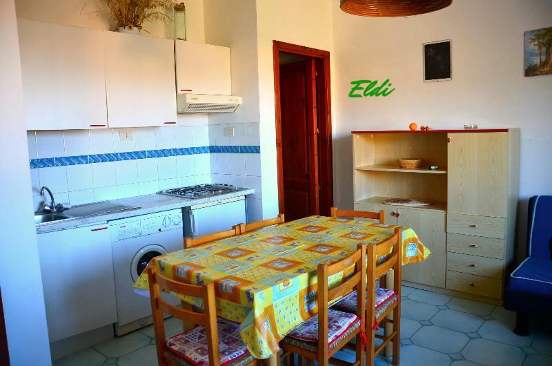 Appartement Da Mario E Maria à Aglientu Extérieur photo
