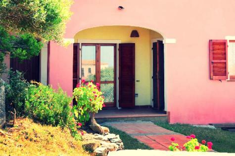 Appartement Da Mario E Maria à Aglientu Extérieur photo